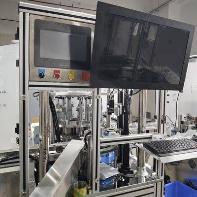 अच्छी कीमत फोटोइलेक्ट्रिक सेंसर के साथ हाई स्पीड मैकेनिकल फ्लिप कैप सीलिंग मशीन ऑनलाइन