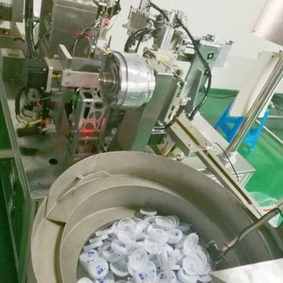अच्छी कीमत स्टेनलेस स्टील में स्वचालित लेबलिंग मशीन उच्च क्षमता असेंबली मशीन कनेक्शन के साथ एकीकृत ऑनलाइन
