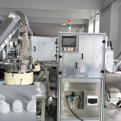 अच्छी कीमत फ्लिप टॉप कैप्स सोया सॉस कैप्स और अन्य के लिए स्वचालित कैप असेंबली मशीन ऑनलाइन