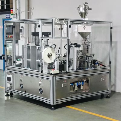 पीएलसी नियंत्रण के साथ स्टेनलेस स्टील स्वचालित Desiccant कैप भरने की मशीन