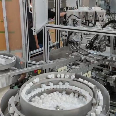 सूखी टोपी सिलिकॉन जेल भरने सील टोपी स्वचालित सर्वो मोटर विधानसभा मशीन