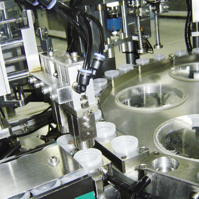 अच्छी कीमत High Efficiency Euro Cap Assembly Machine with 99% Qualified Rate 95% Operation Rate and Adjustable Speed ऑनलाइन